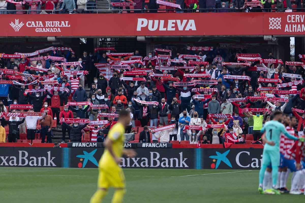 Fotos: Encuéntrate en la grada de Los Cármenes en el Granada-Villarreal