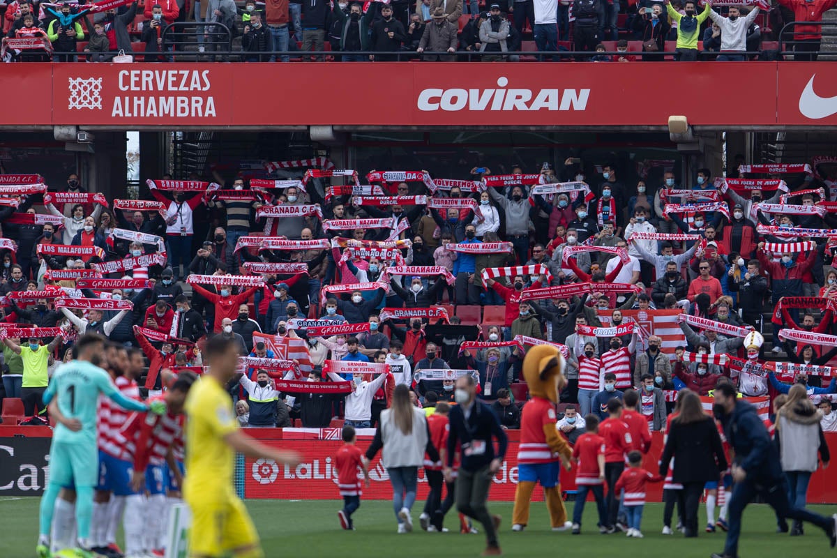 Fotos: Encuéntrate en la grada de Los Cármenes en el Granada-Villarreal