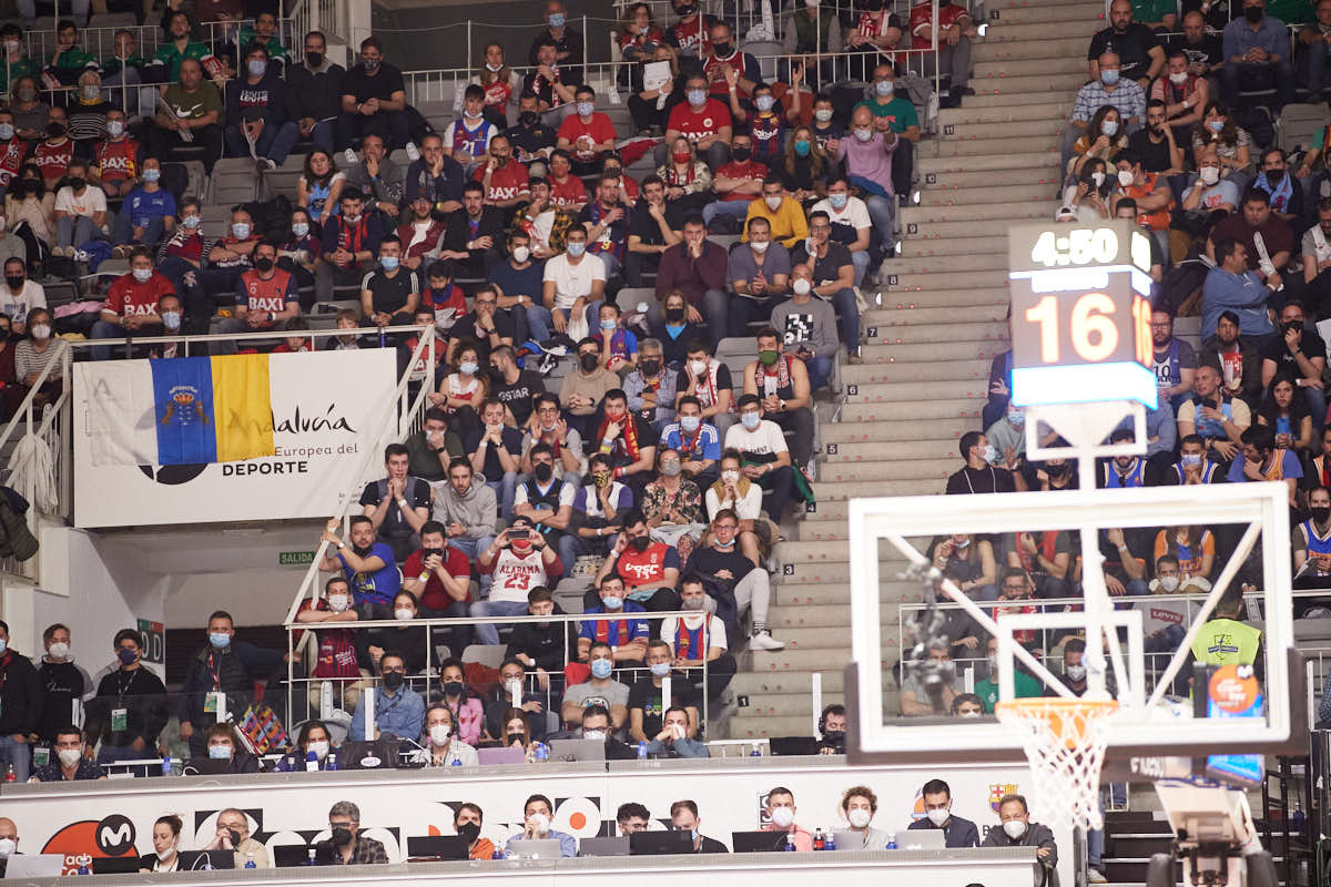 ¿Has estado viendo in situ el gran clásico del basket en Granada? Aquí puedes verte en tu localidad