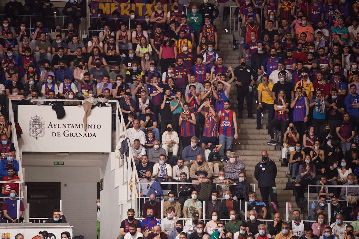 ¿Has estado viendo in situ el gran clásico del basket en Granada? Aquí puedes verte en tu localidad