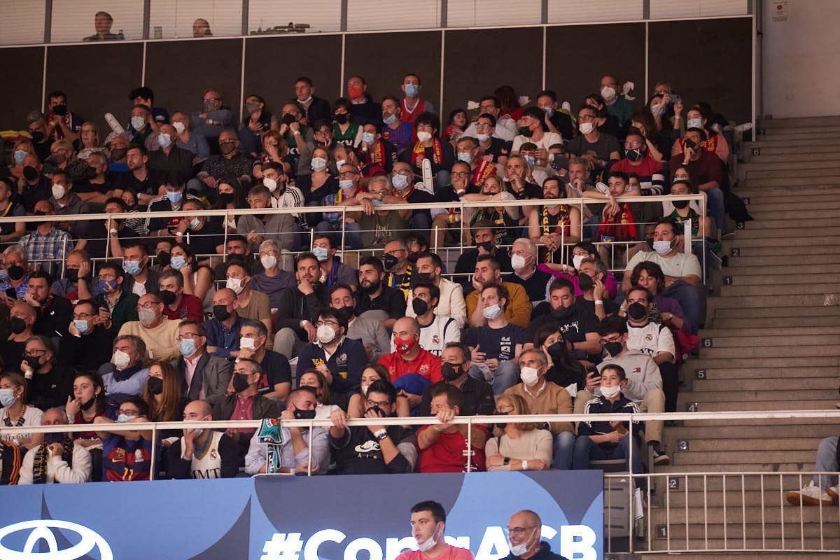 ¿Has estado viendo in situ el gran clásico del basket en Granada? Aquí puedes verte en tu localidad