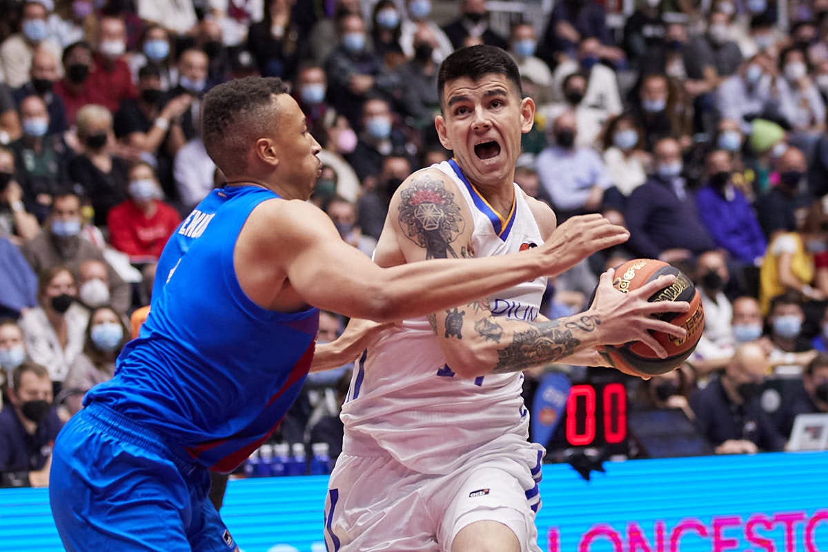 Las mejores imágenes del partido celebrado en el Palacio de los Deportes de Granada