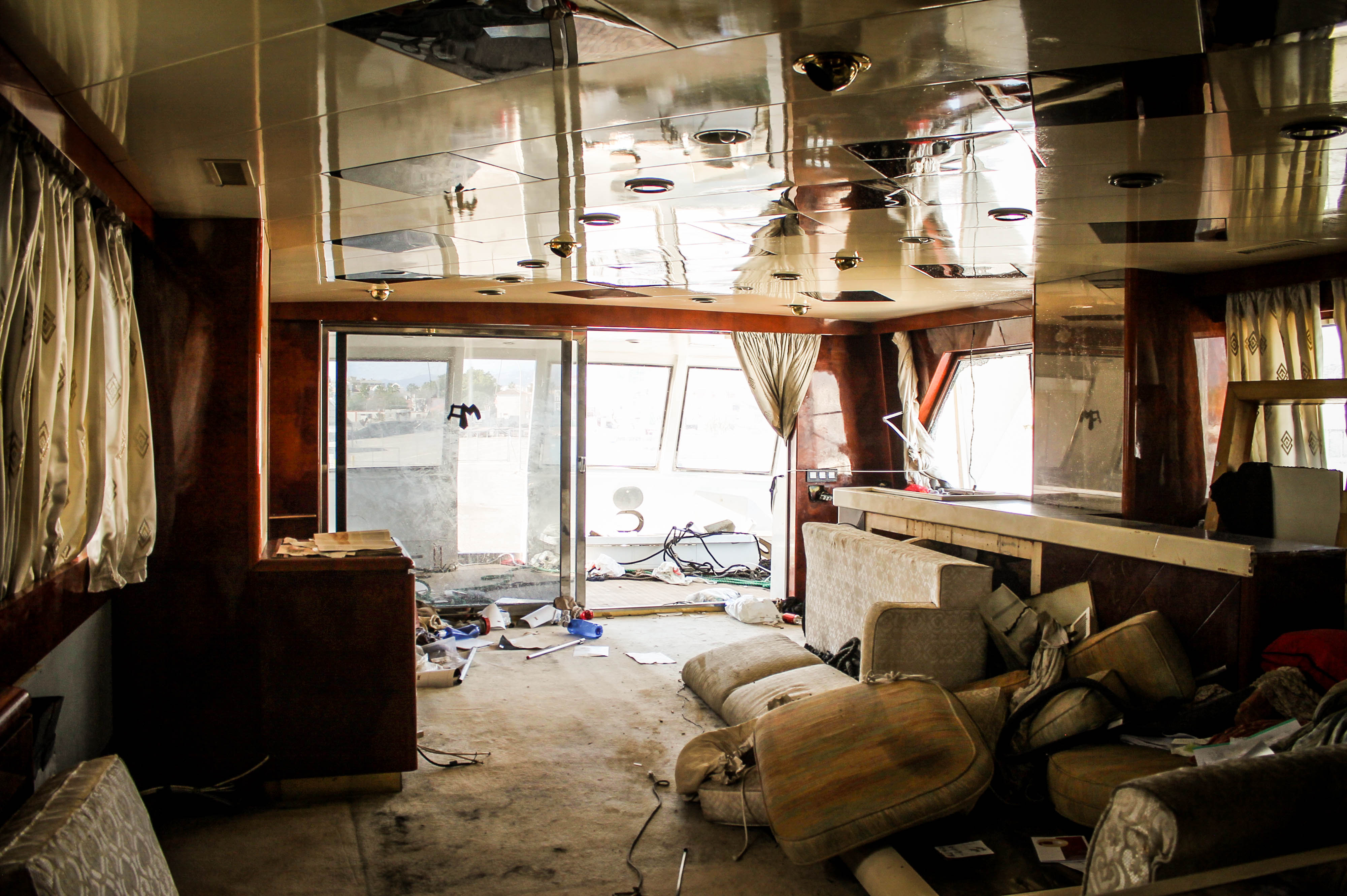 Las entrañas del yate de Carchuna