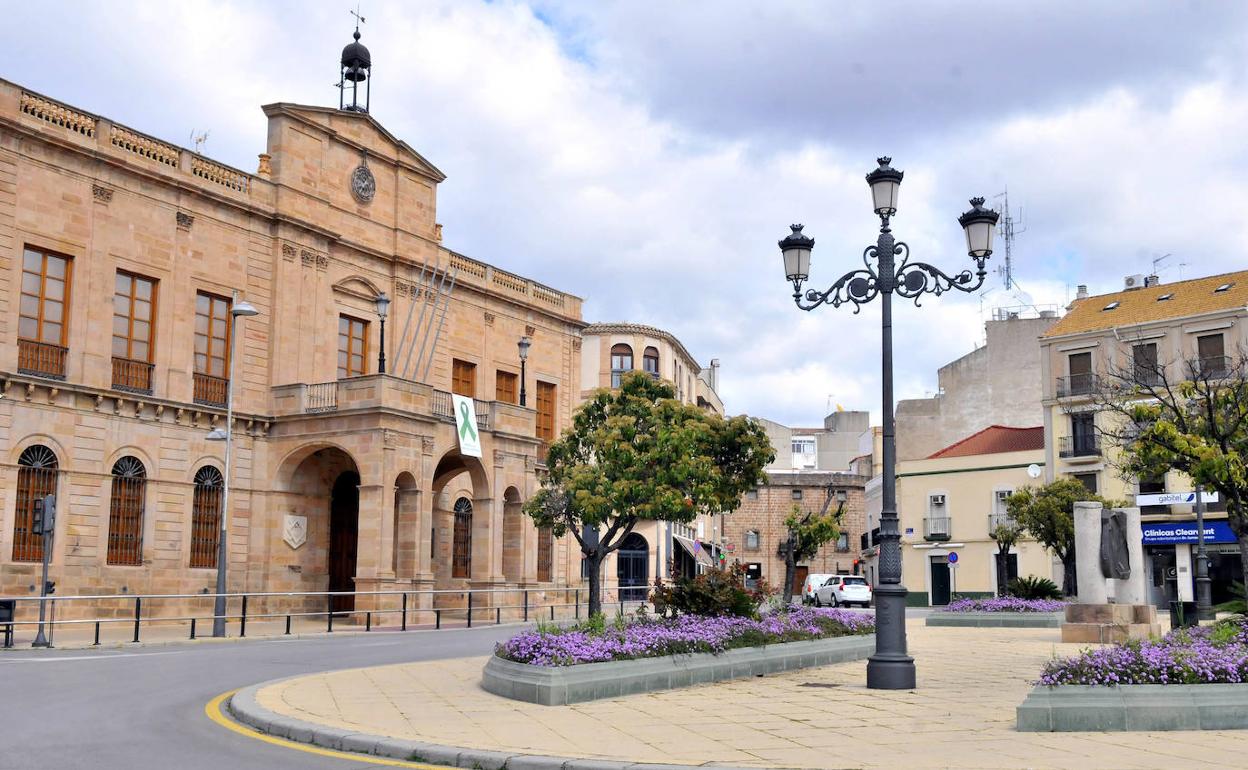 El Ayuntamiento de Linares. 