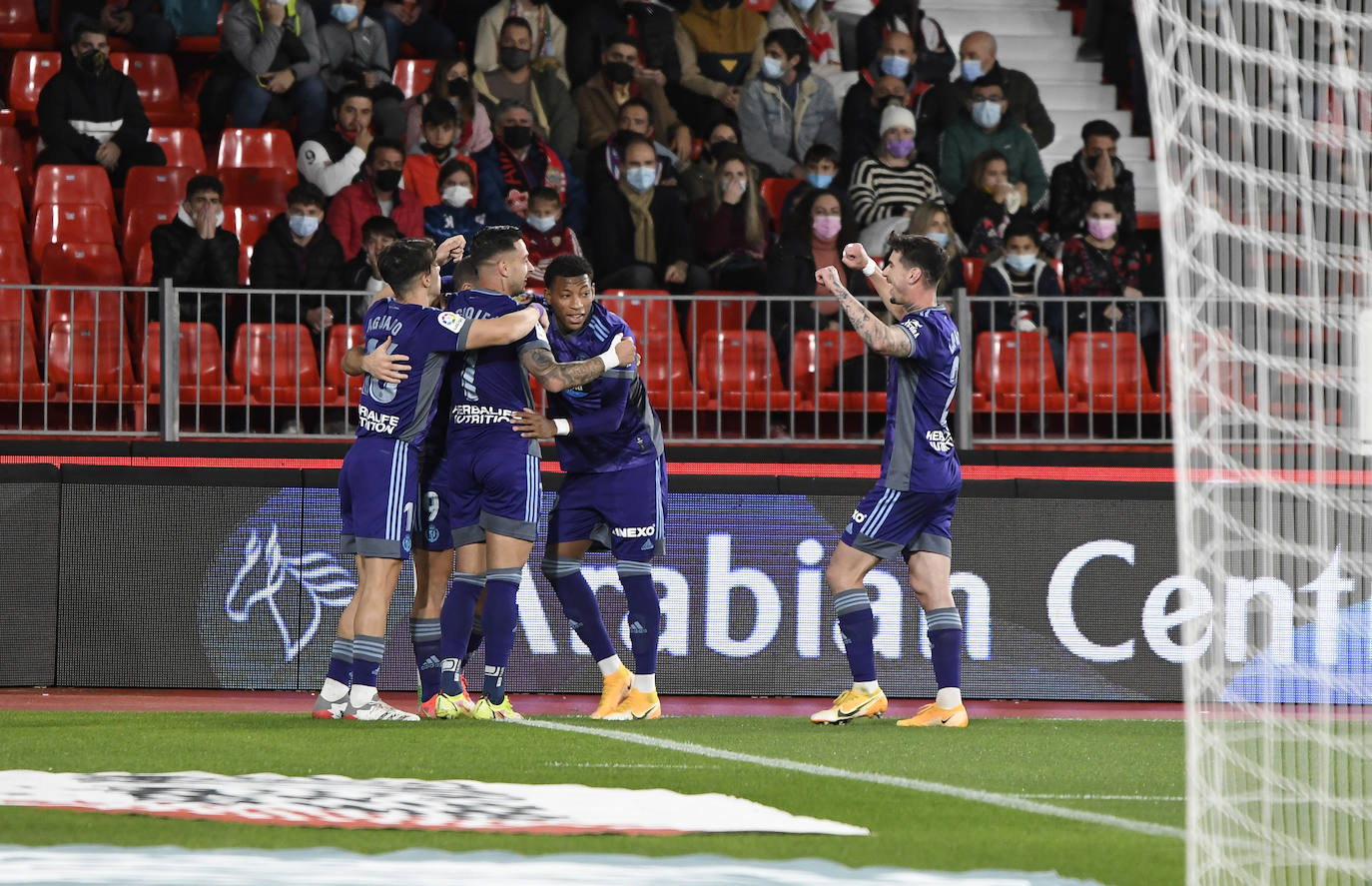 El triunfo del Valladolid en Tenerife descuelga al equipo pucelano, 