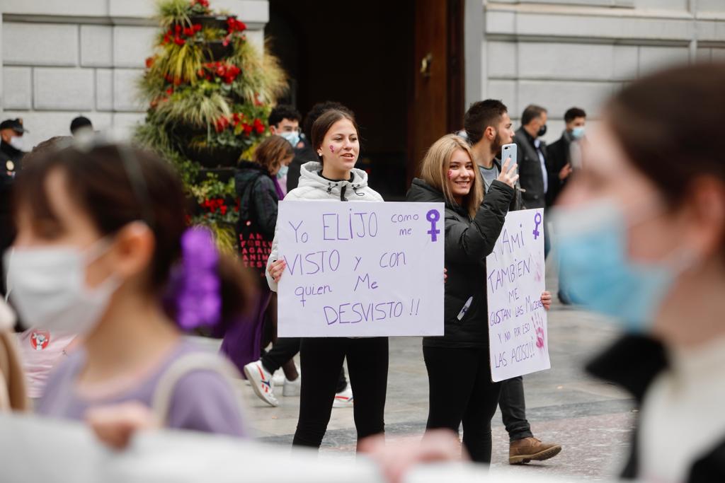 Fotos: El 8M vuelve a las calles de Granada