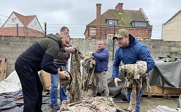 Media docena de españoles podrían estar combatiendo en Ucrania