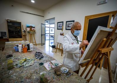 Imagen secundaria 1 - Las flores rosas que pinta Paco