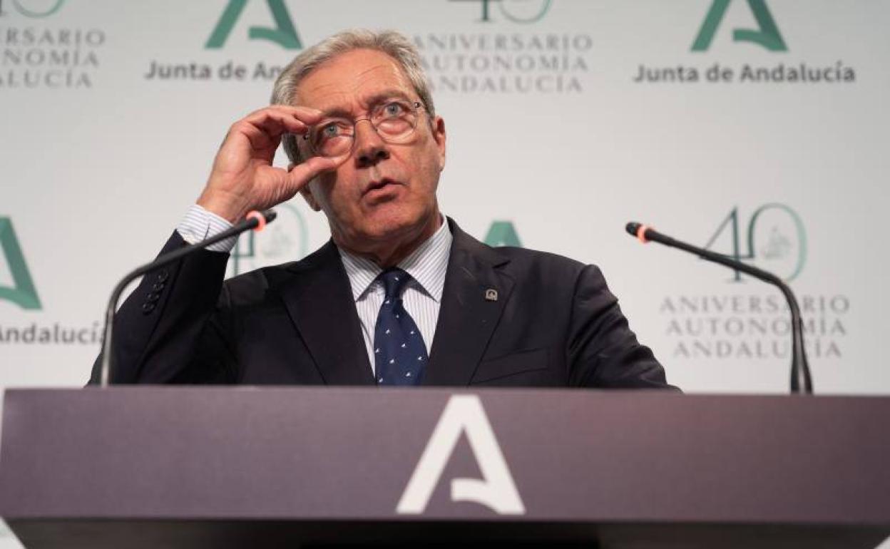 El consejero de Universidades, Rogelio Velasco. 