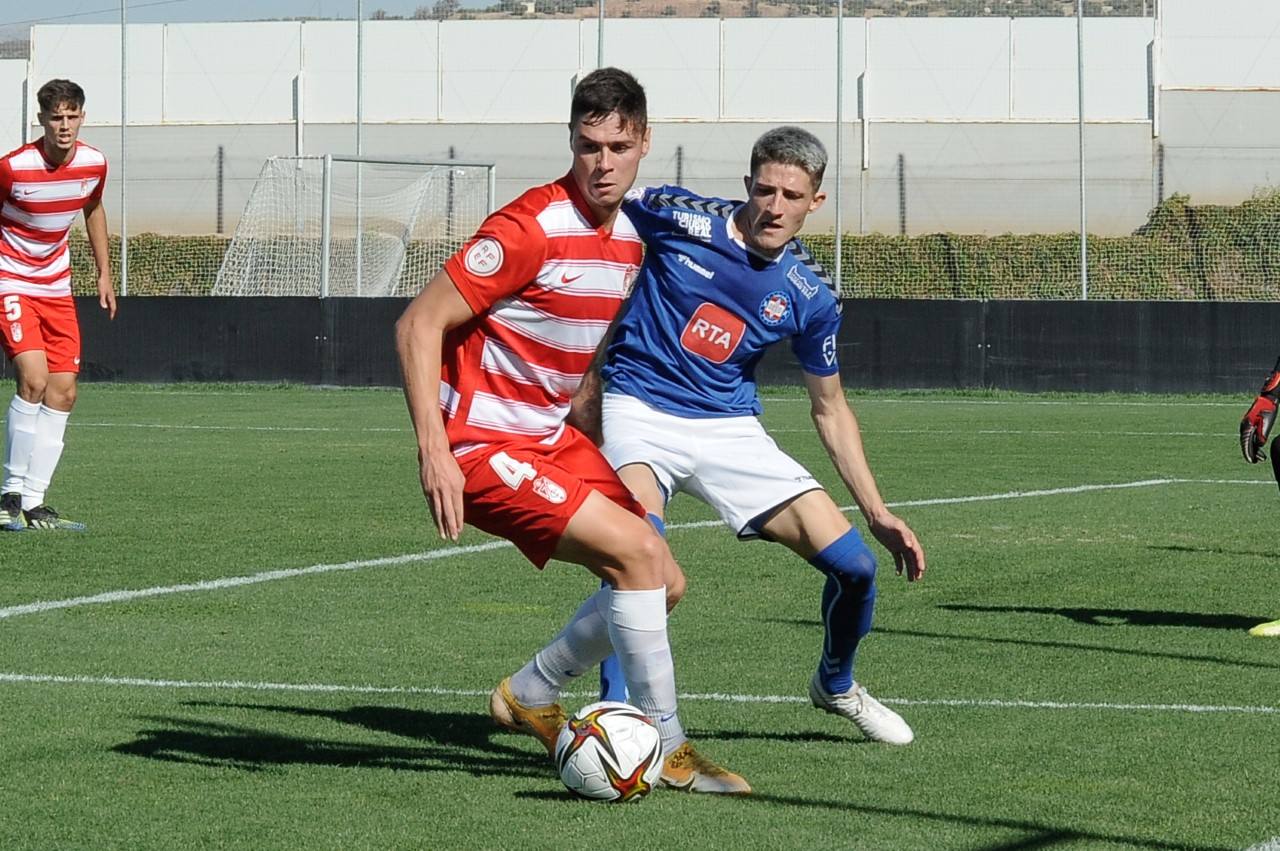 Barcia: «Lo que hace especial al Recreativo es la unión que hay en el vestuario»