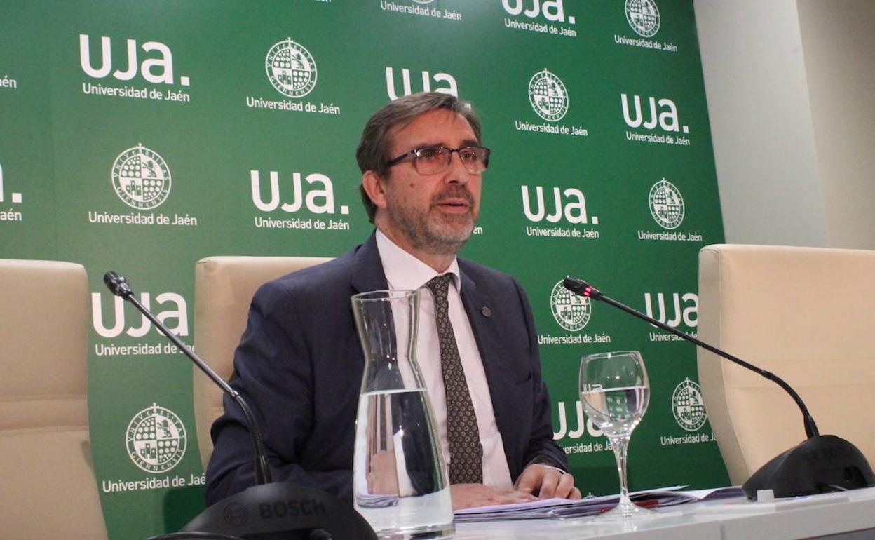 Juan Gómez, rector de la Universidad de Jaén.