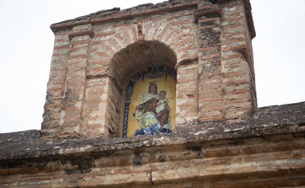 Azulejo con la Virgen del Carmen. 