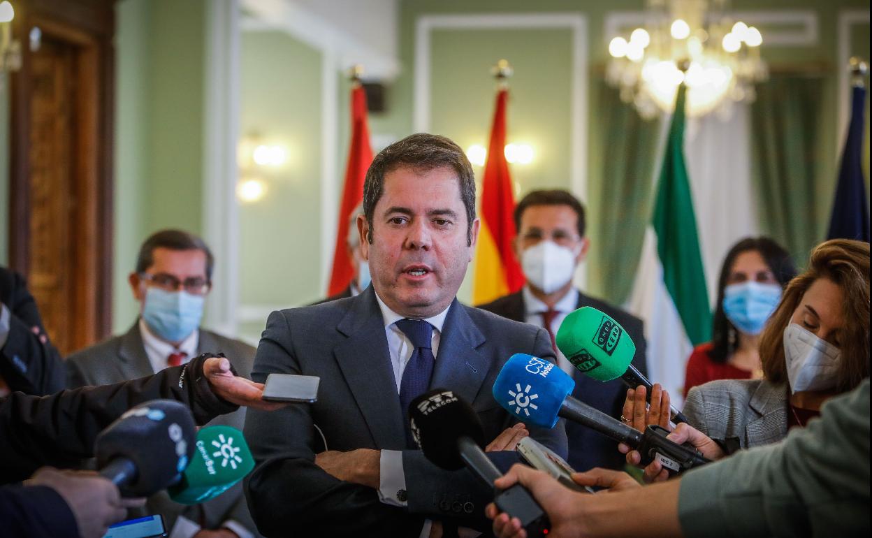 Gerardo Cuerva, durante la reunión por el pacto de Granada como capital de la ciencia