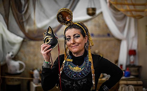 Ariadna Hernández, vestida con sus mejores galas 'steampunk'. 