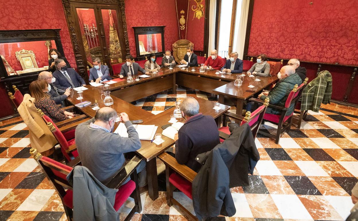 Reunión d ela mesa del ferrocarril anteriro