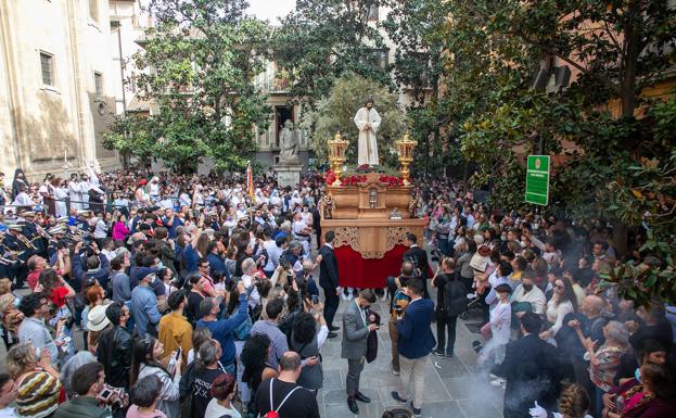 Jesús Cautivo en la plaza Alonso Cano.