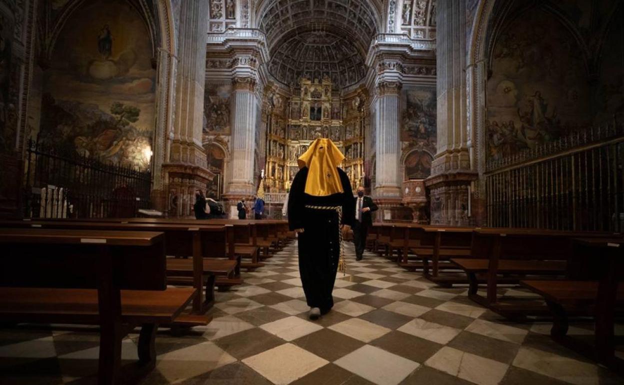 El indultado por la hermandad de la Soledad de Granada del año pasado.