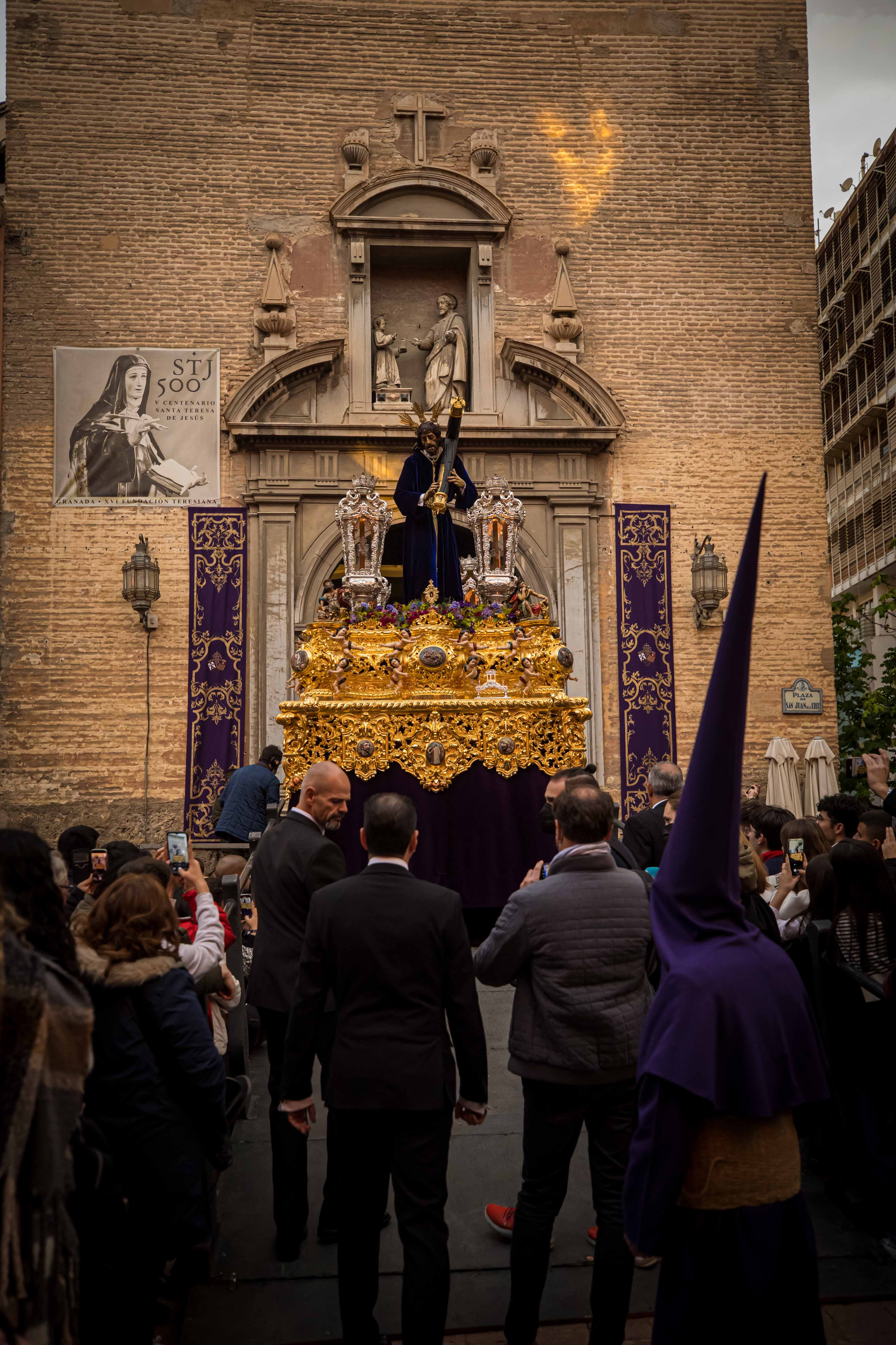 Fotos: Las imágenes del Nazareno en silencio