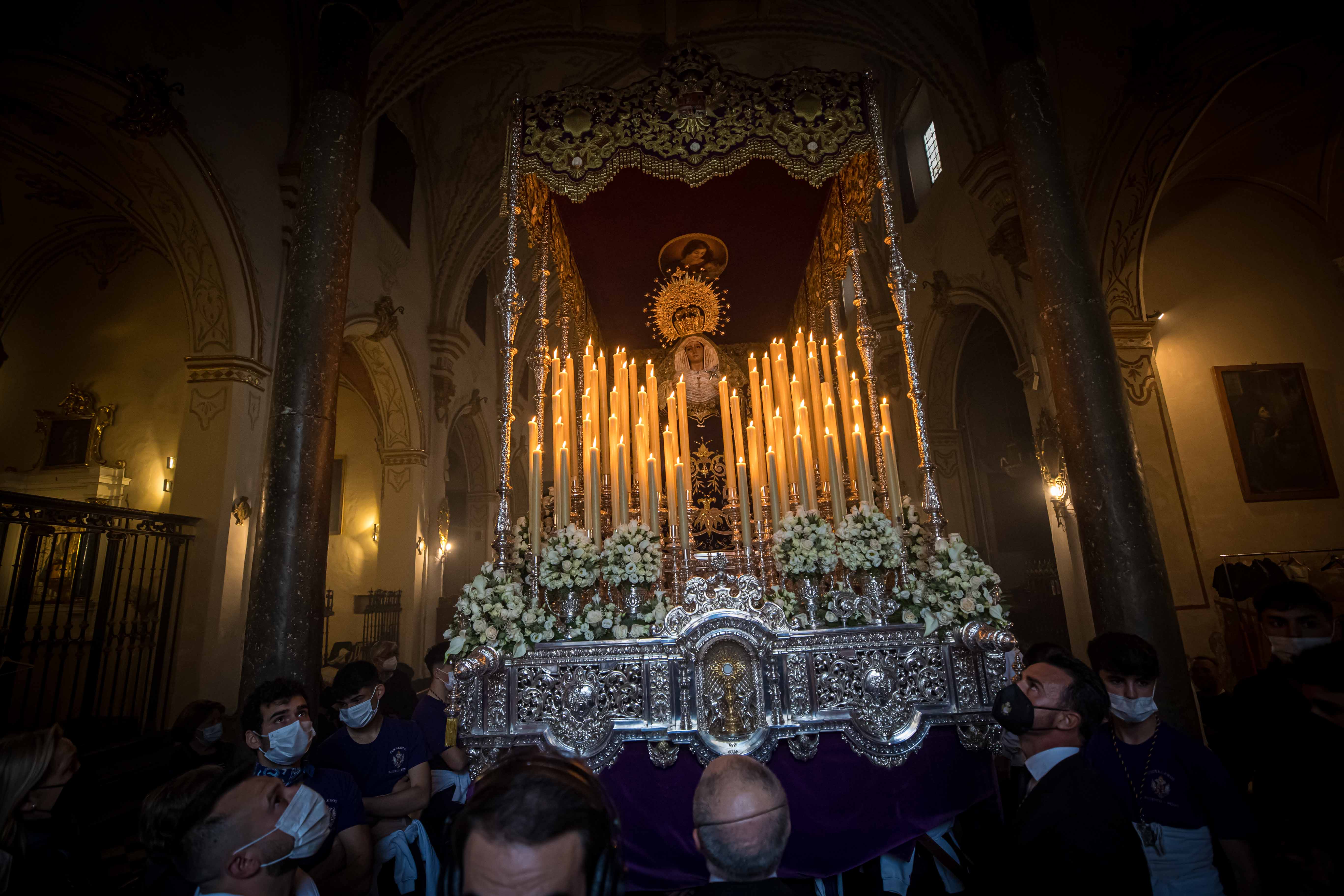 Paciencia y Penas por el centro de Granada