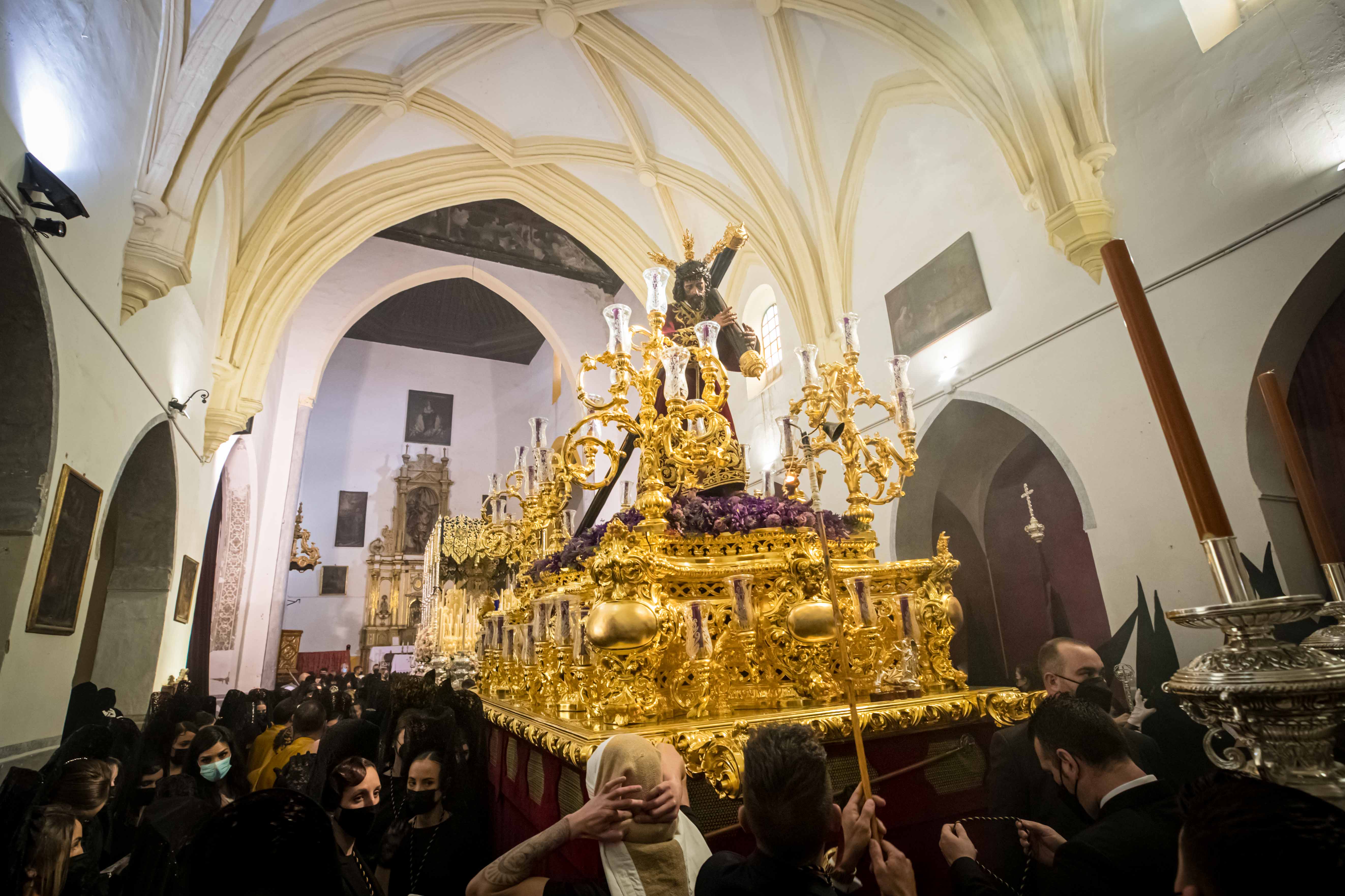 Fotos: La Estrella luce sus colores por el Albaicín