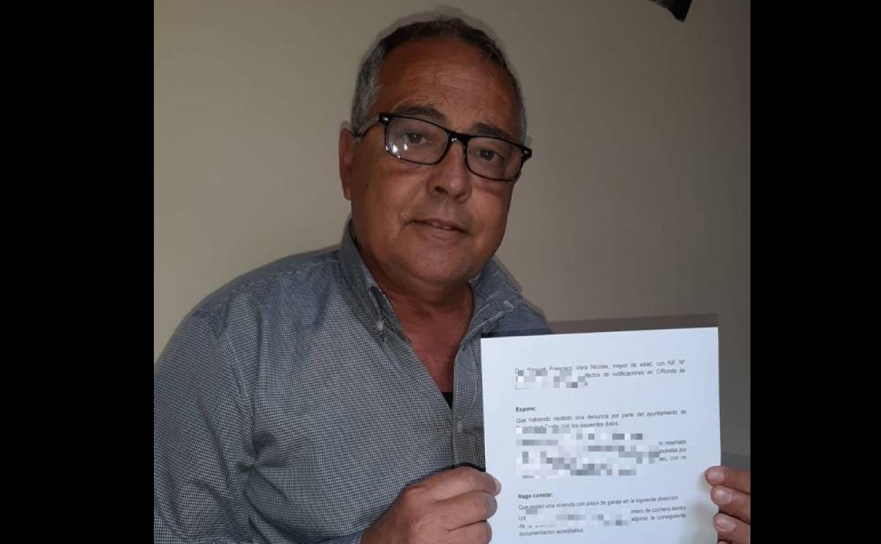 Pascual Vera sostiene el recurso que ha enviado al Ayuntamiento de Torrenueva.