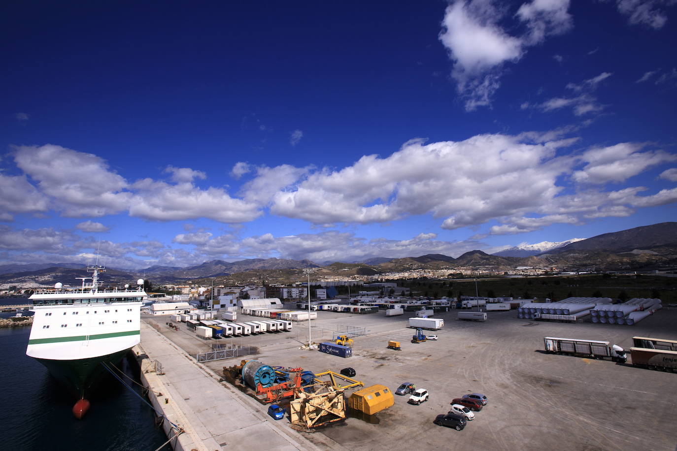 Empresas granadinas buscan nuevos enlaces marítimos por el veto impuesto a los barcos rusos