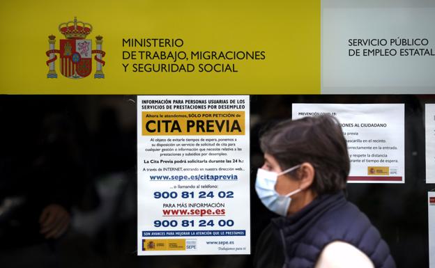 El SEPE avisa de los nuevos trabajadores que pueden pedir el subsidio para mayores de 52 años