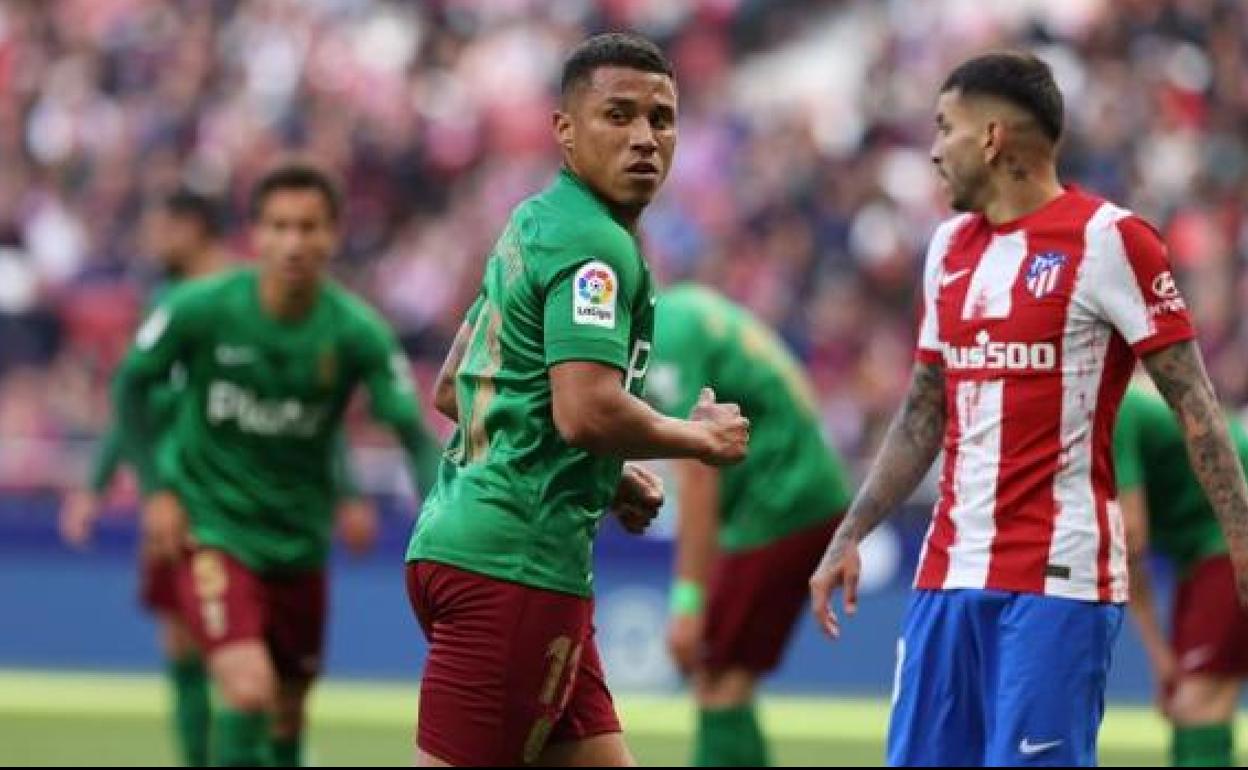 Machís, en el duelo ante el Atlético de Madrid.