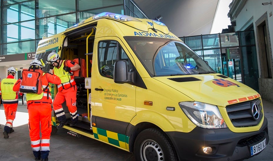 Ambulancia de los servicios de emergencias del Servicio Andaluz de Salud