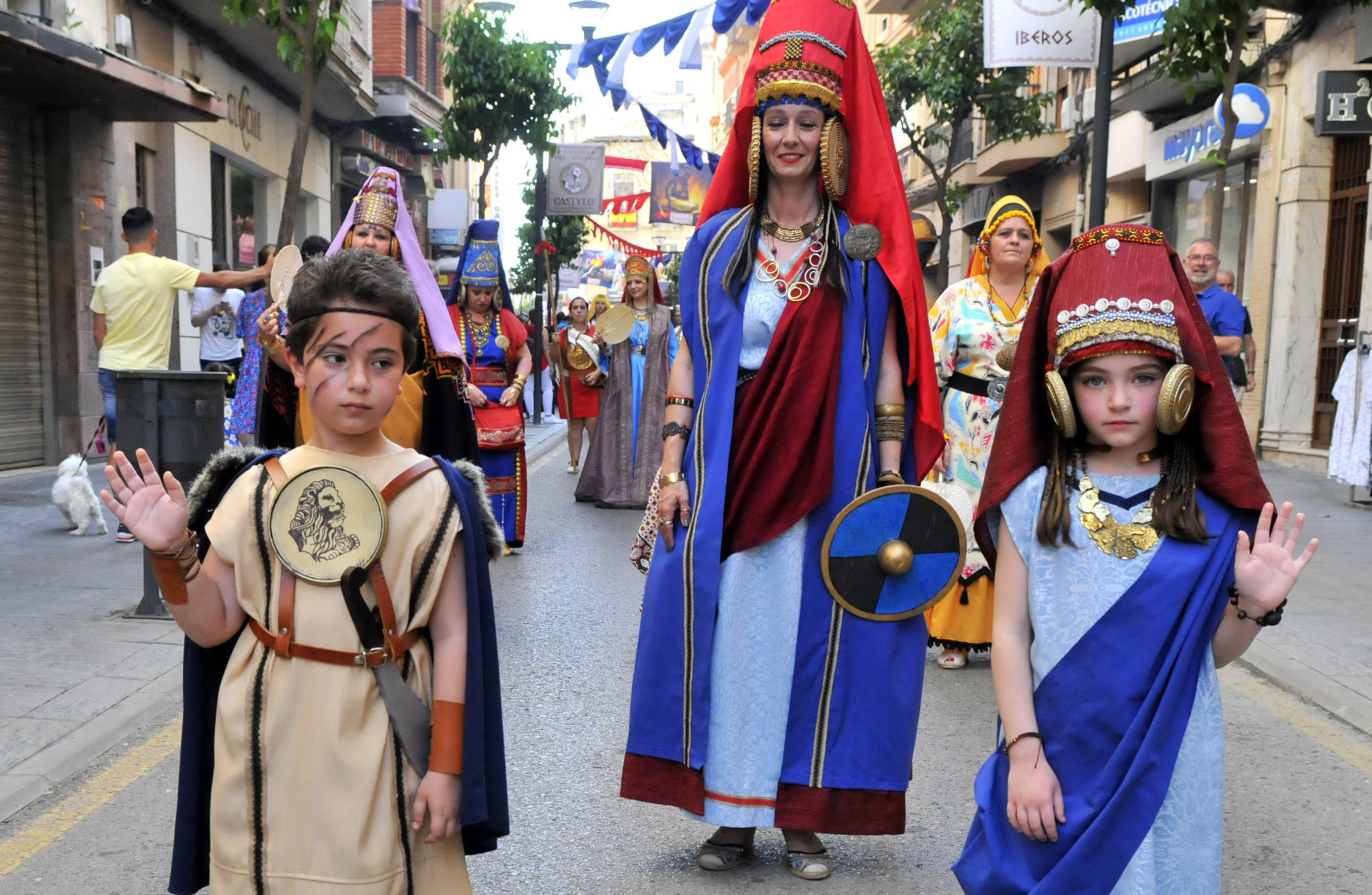Linares lo pasa en grande con sus fiestas romanas.