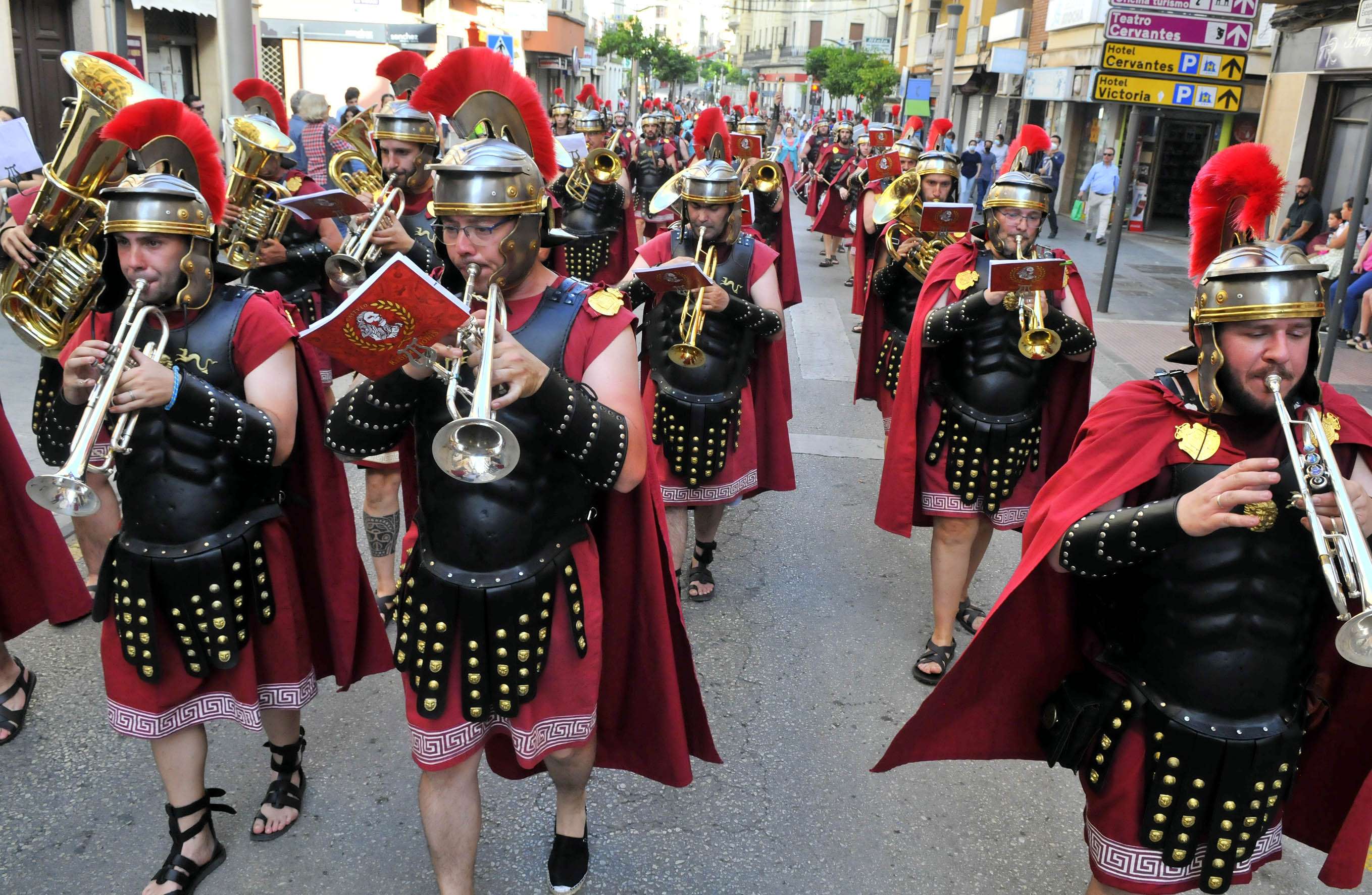 Linares lo pasa en grande con sus fiestas romanas.