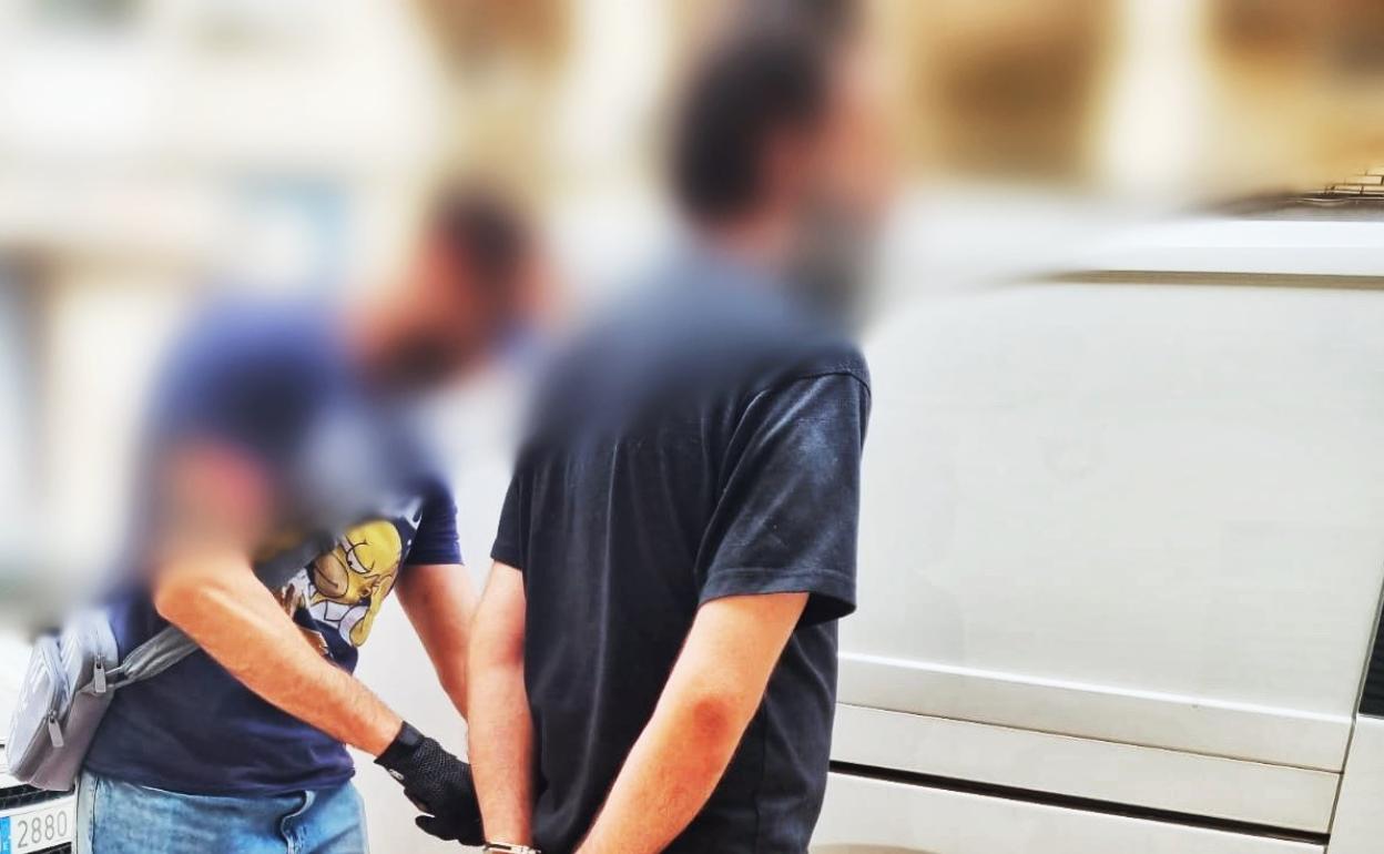 Detención del presunto exhibicionista