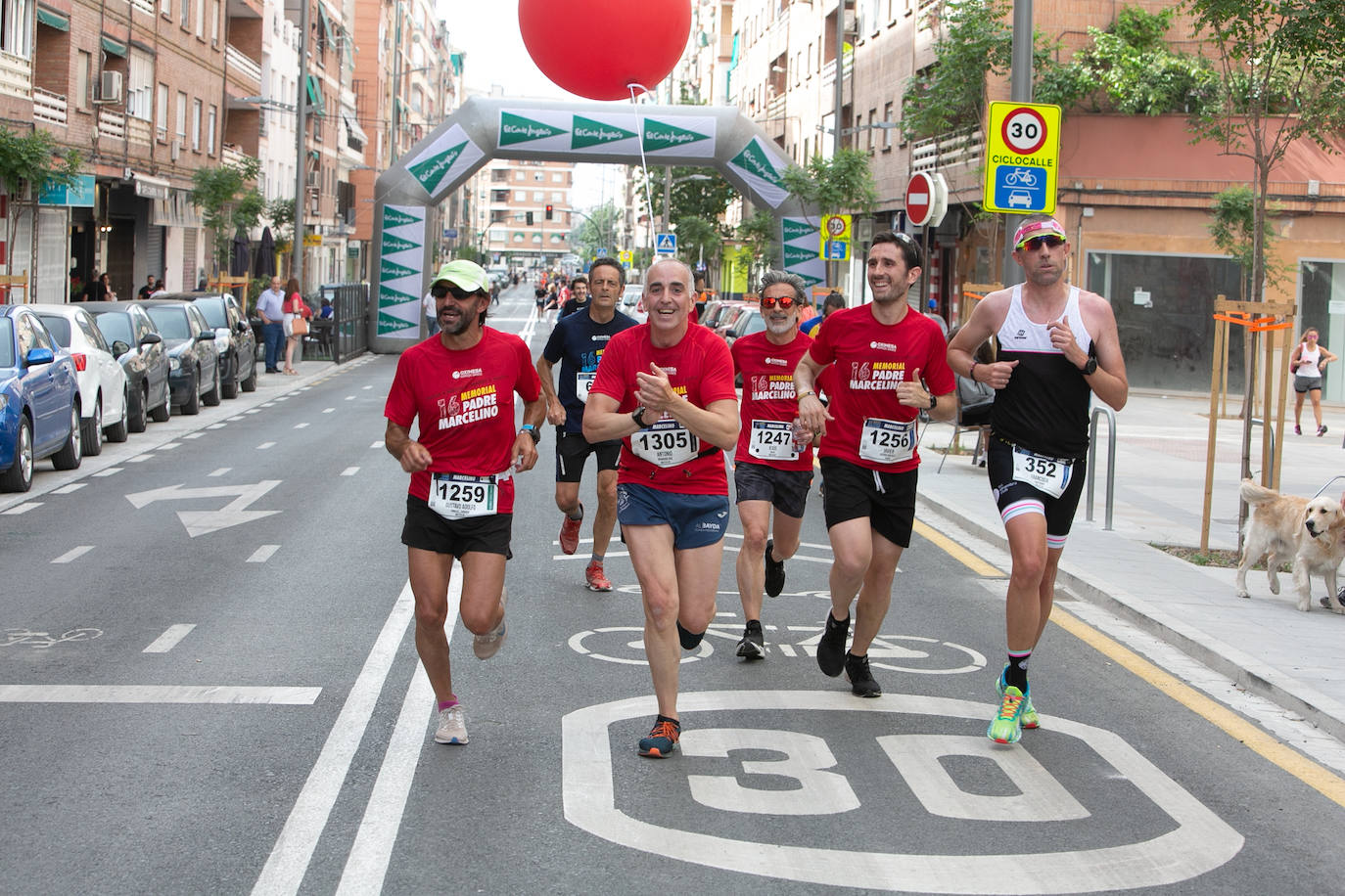 La carrera se celebra este domingo en Granada.