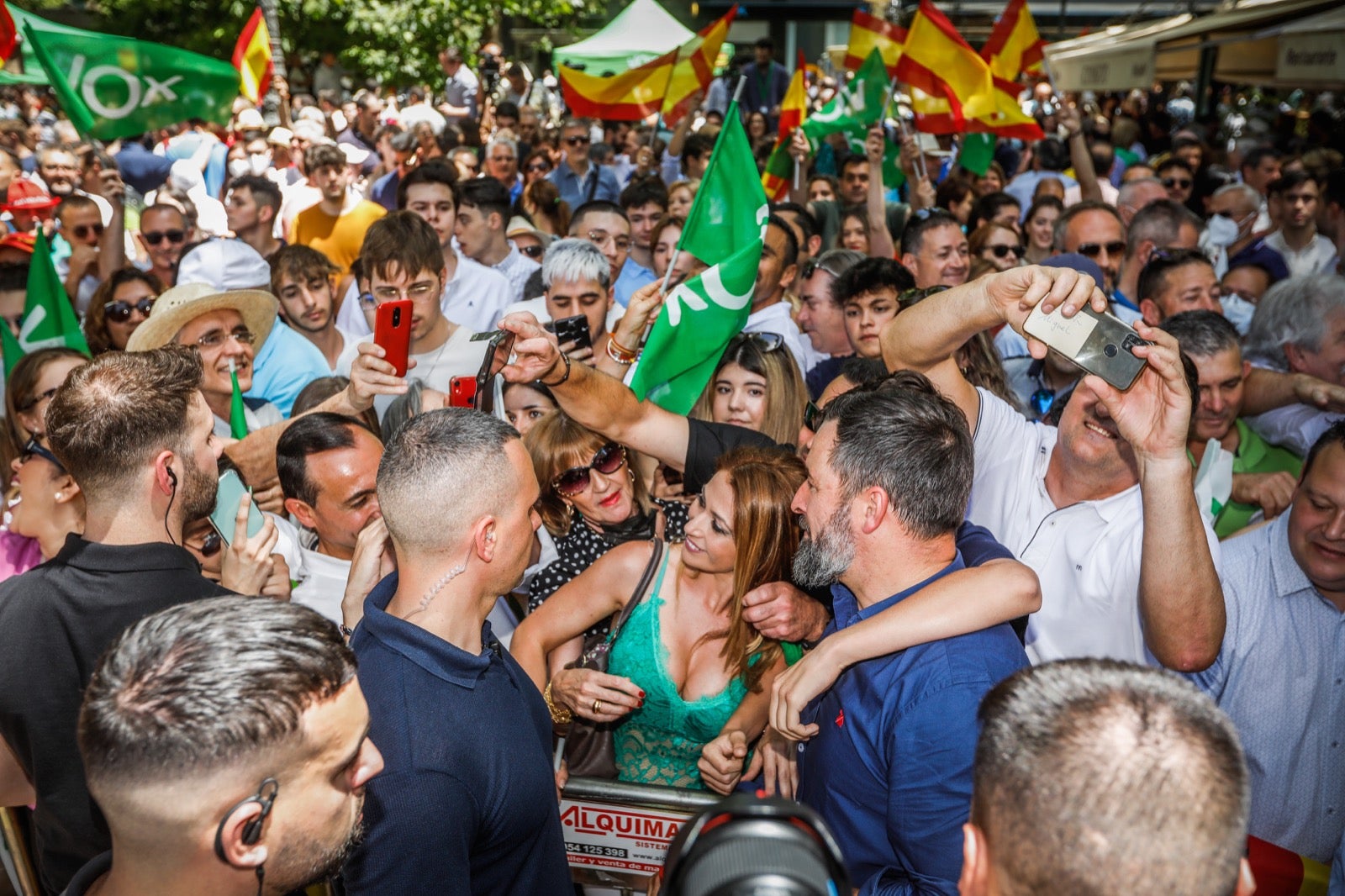 La candidata celebra la decisión del Contencioso-Administrativo de no admitir a trámite la demanda de Andaluces Levantaos sobre su empadronamiento, una polémica que califica de «bulo»