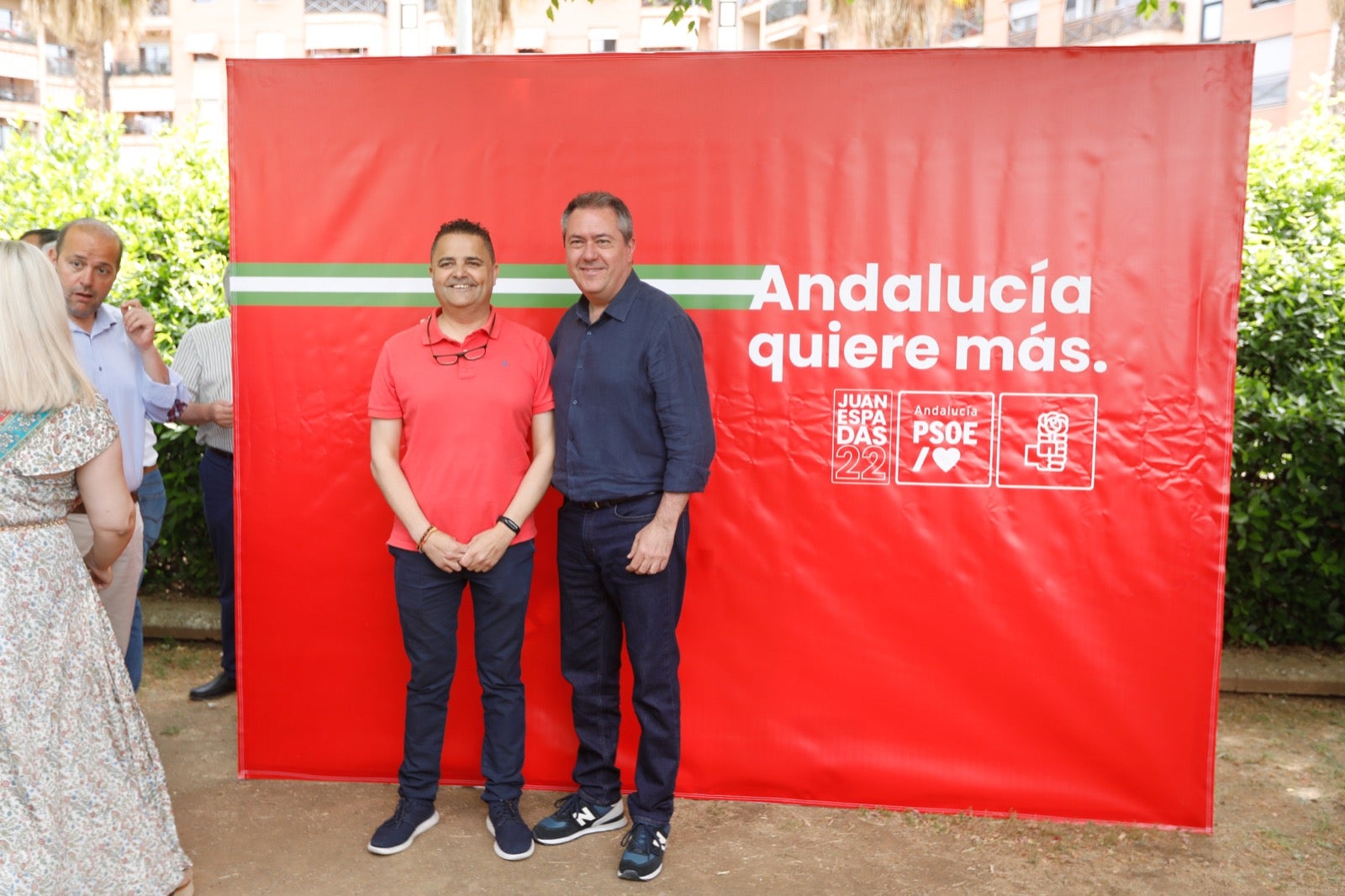 Más de 80 imágenes de los ediles socialistas de la provincia con el candidato del partido a la presidencia de la Junta