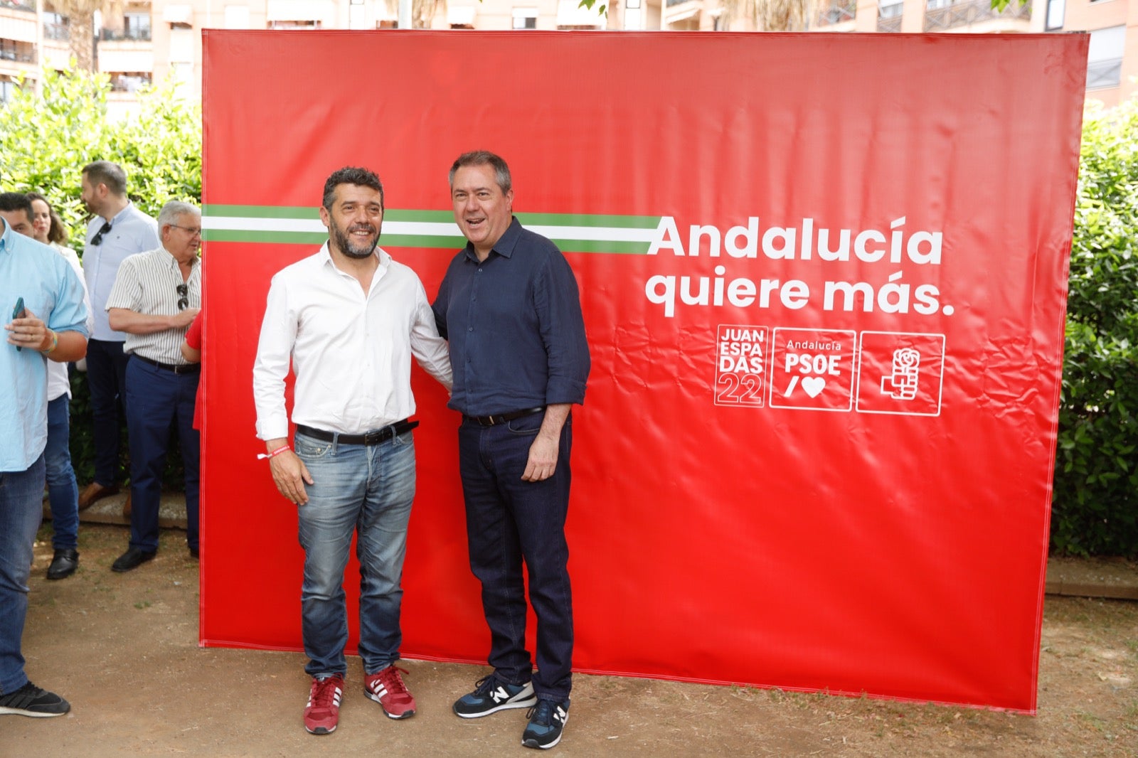 Más de 80 imágenes de los ediles socialistas de la provincia con el candidato del partido a la presidencia de la Junta