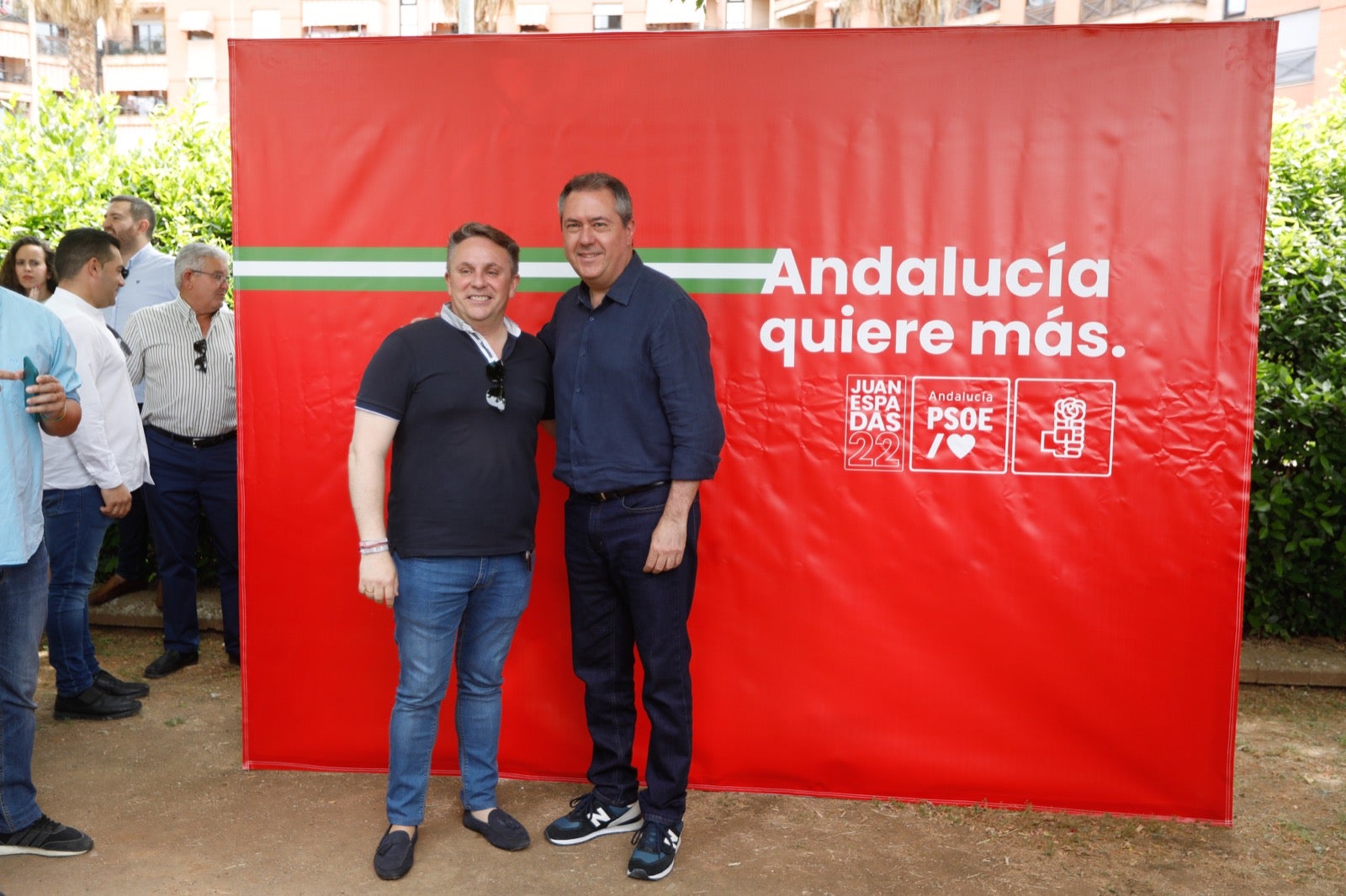 Más de 80 imágenes de los ediles socialistas de la provincia con el candidato del partido a la presidencia de la Junta