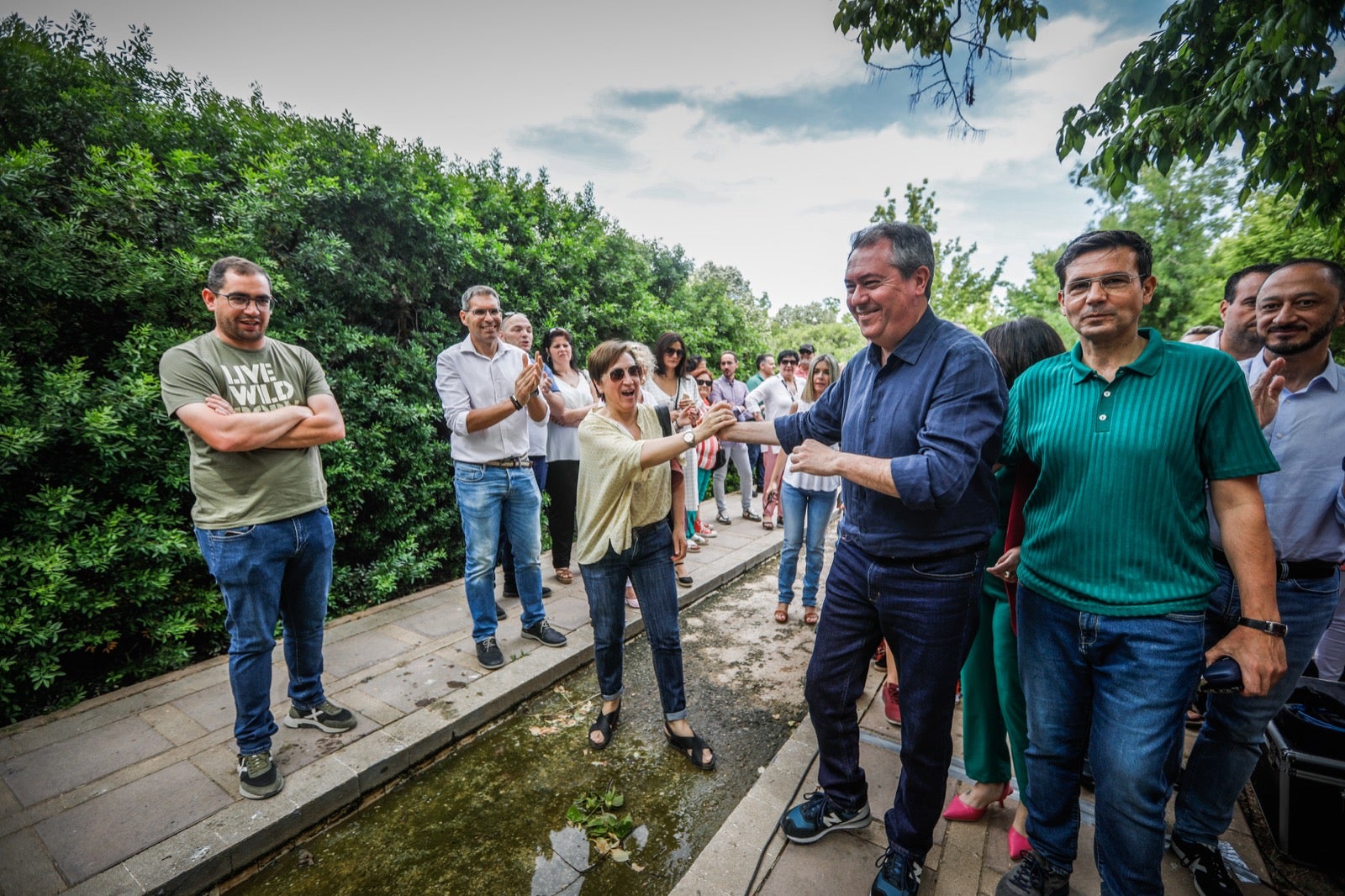 Más de 80 imágenes de los ediles socialistas de la provincia con el candidato del partido a la presidencia de la Junta