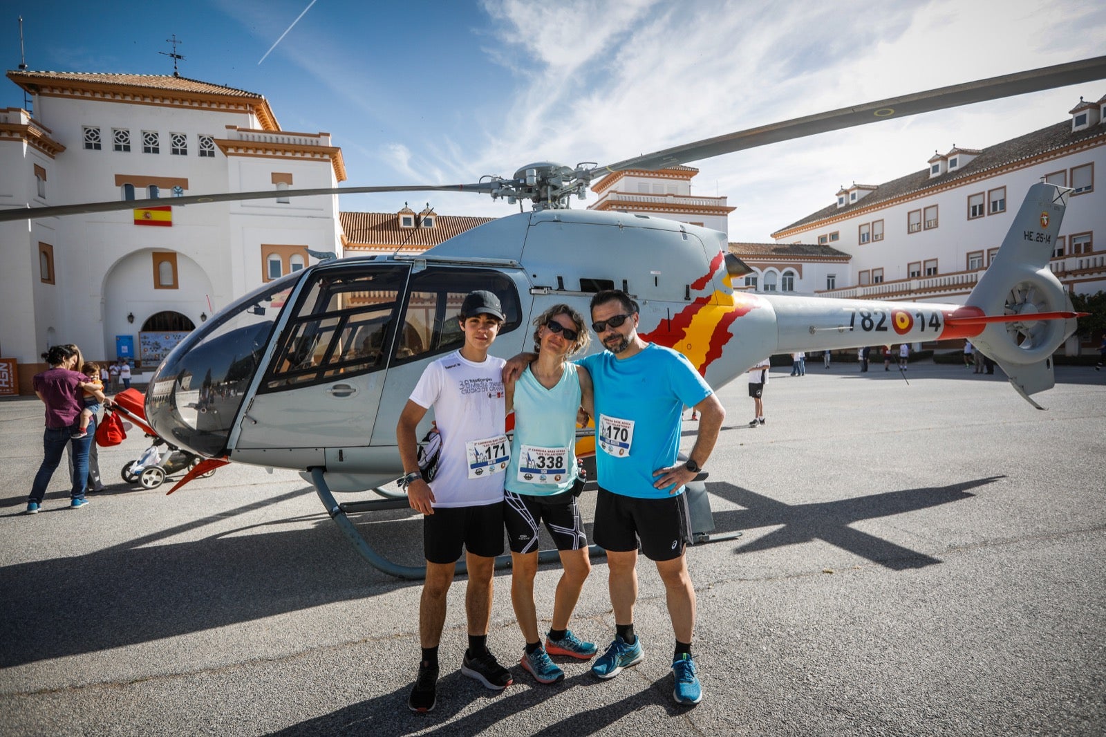 Así se ha desarrollado la segunda carrera de 'Los Volantones', celebrada con motivo de los actos del centenario de la base