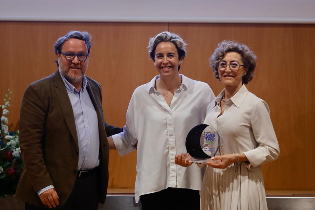 Se ha reconocido a lo mejor del sector granadino en cinco categorías: Mejor Hotel, Mejor Cocinero, Mejor Alojamiento Rural, Mejor Taberna y Mejor Restaurante