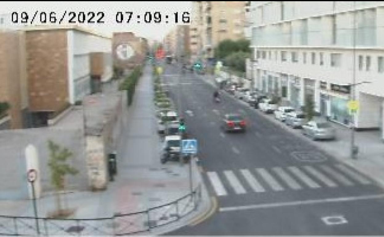 Tráfico en la calle Arabial a primera hora de este jueves