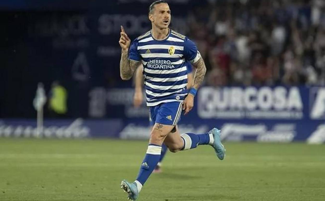 José Antonio Ríos Reina celebra un gol esta temporada. 