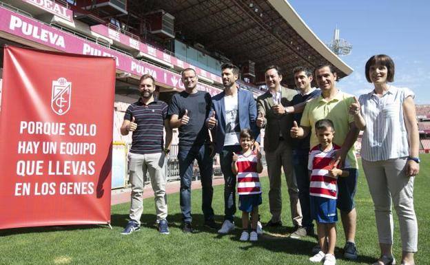 Manolo Lucena y Fernández Monterrubio, en el centro, en la puesta de largo de los abonos del curso 2018/19. 