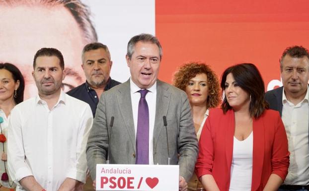 Rueda de prensa del secretario general del PSOE de Andalucía, Juan Espadas, después de preside la reunión de la Ejecutiva del PSOE de Andalucía. 