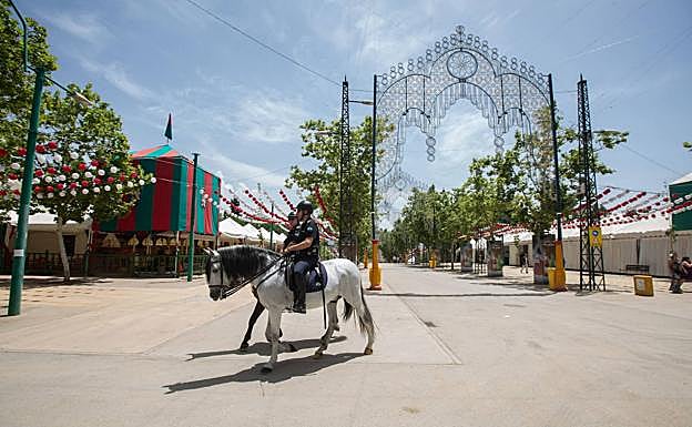 El juez prohíbe a los dos detenidos por la supuesta violación del ferial acercarse a la víctima 