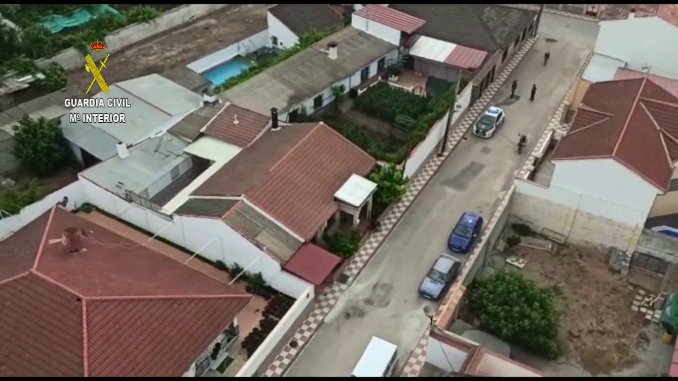 Imagen captada por la Guardia Civil desde el helicóptero. 