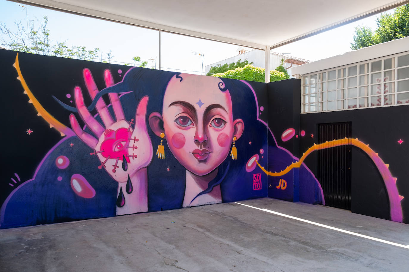 Nuevos grafitis se suman al proyecto de colorear el barrio de La Chana