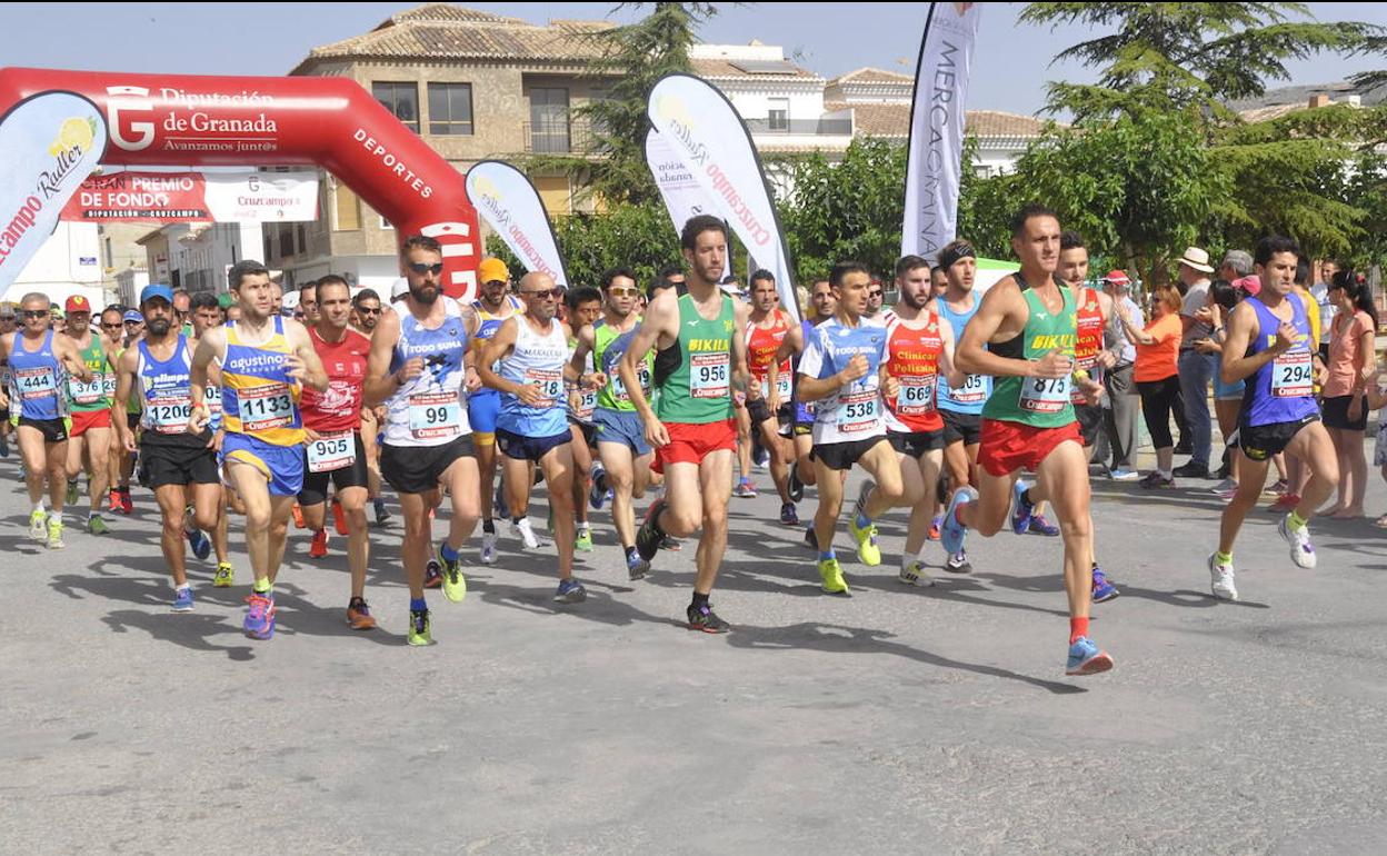 Salida de una prueba anterior del Gran Premio en Huéscar. 