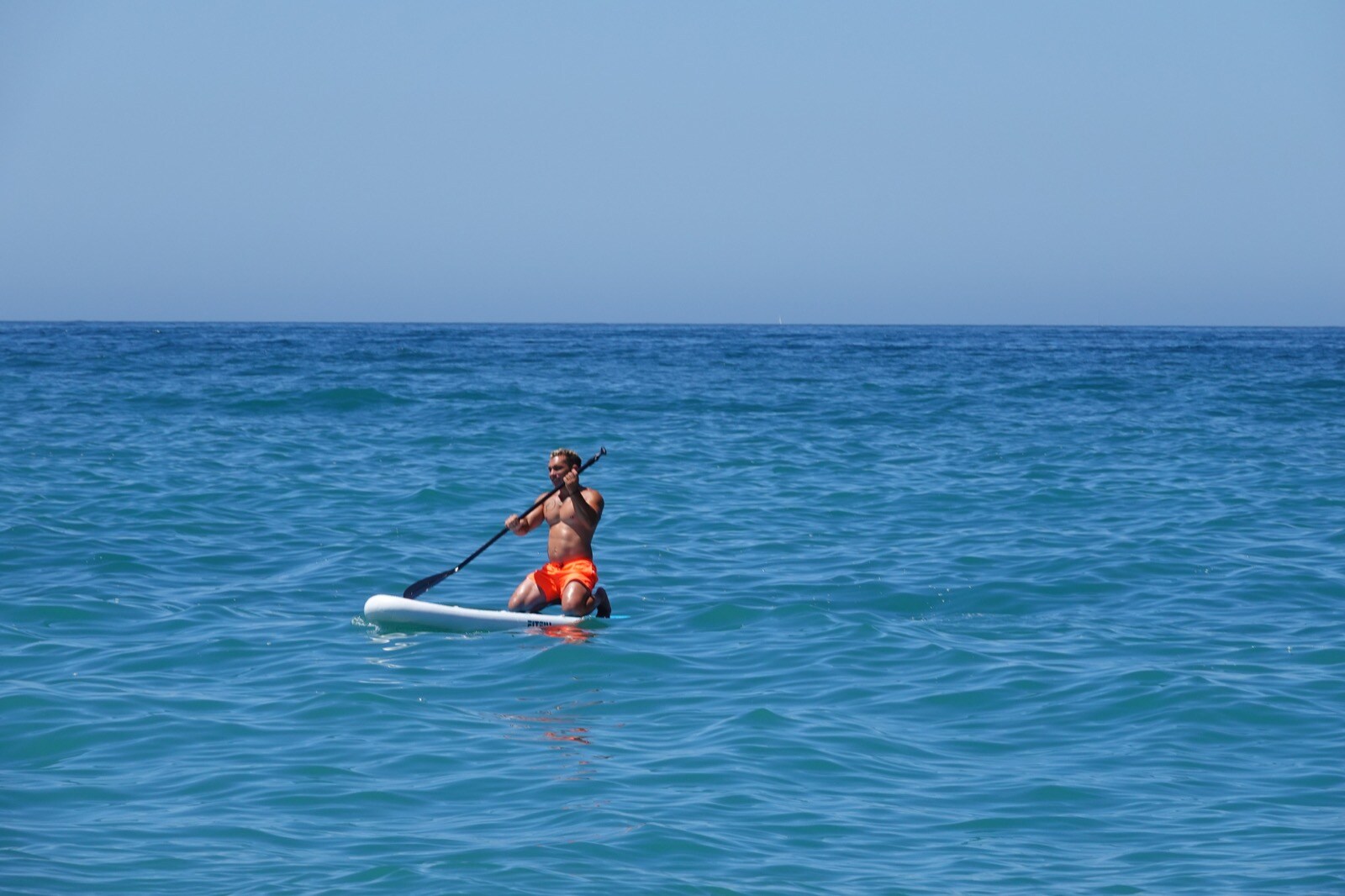 El primer fin de semana del verano no colma los arenales de la provincia por la moderación de las temperaturas