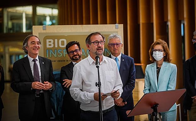 Ernesto Páramo, comisario de la exposición. 